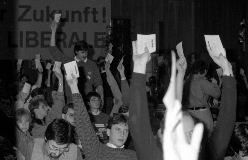 Datei:Archiv Kosinsky 0603.jpg