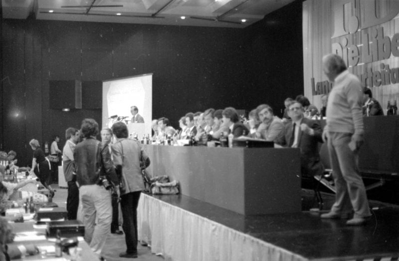 Datei:Archiv Kosinsky 0764.jpg