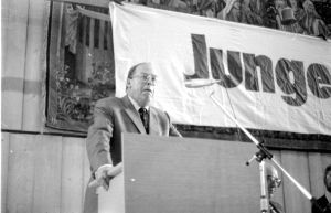 Archiv Kosinsky 2003.jpg